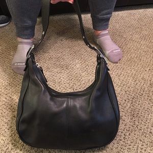 Coach black leather shoulder bag